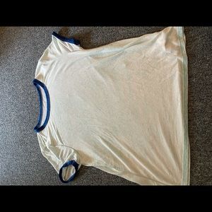 American Eagle Tshirt